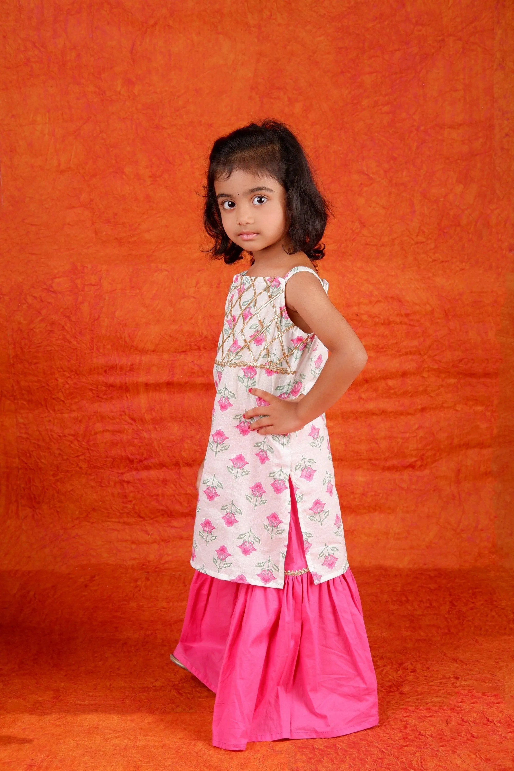 Beautiful Flower print with gota embellished Sleeveless Kurta with Sharara- White/Pink