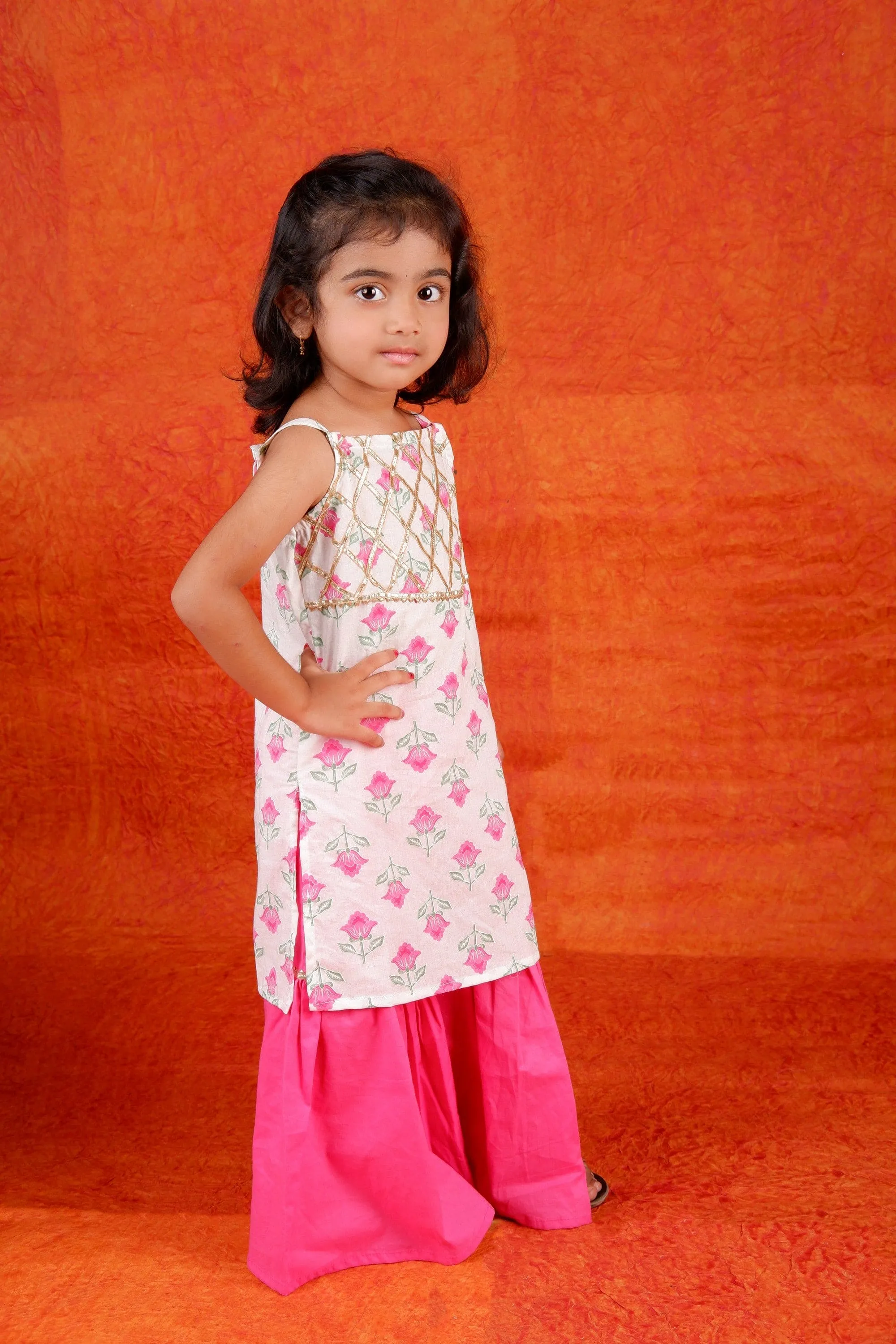 Beautiful Flower print with gota embellished Sleeveless Kurta with Sharara- White/Pink