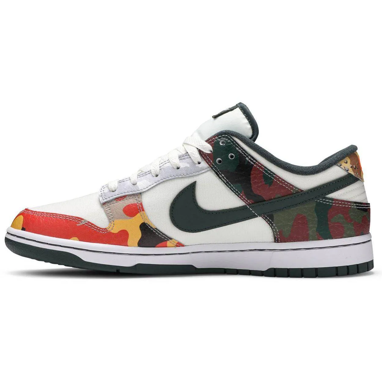 Nike Dunk Low SE 'Multi Camo'