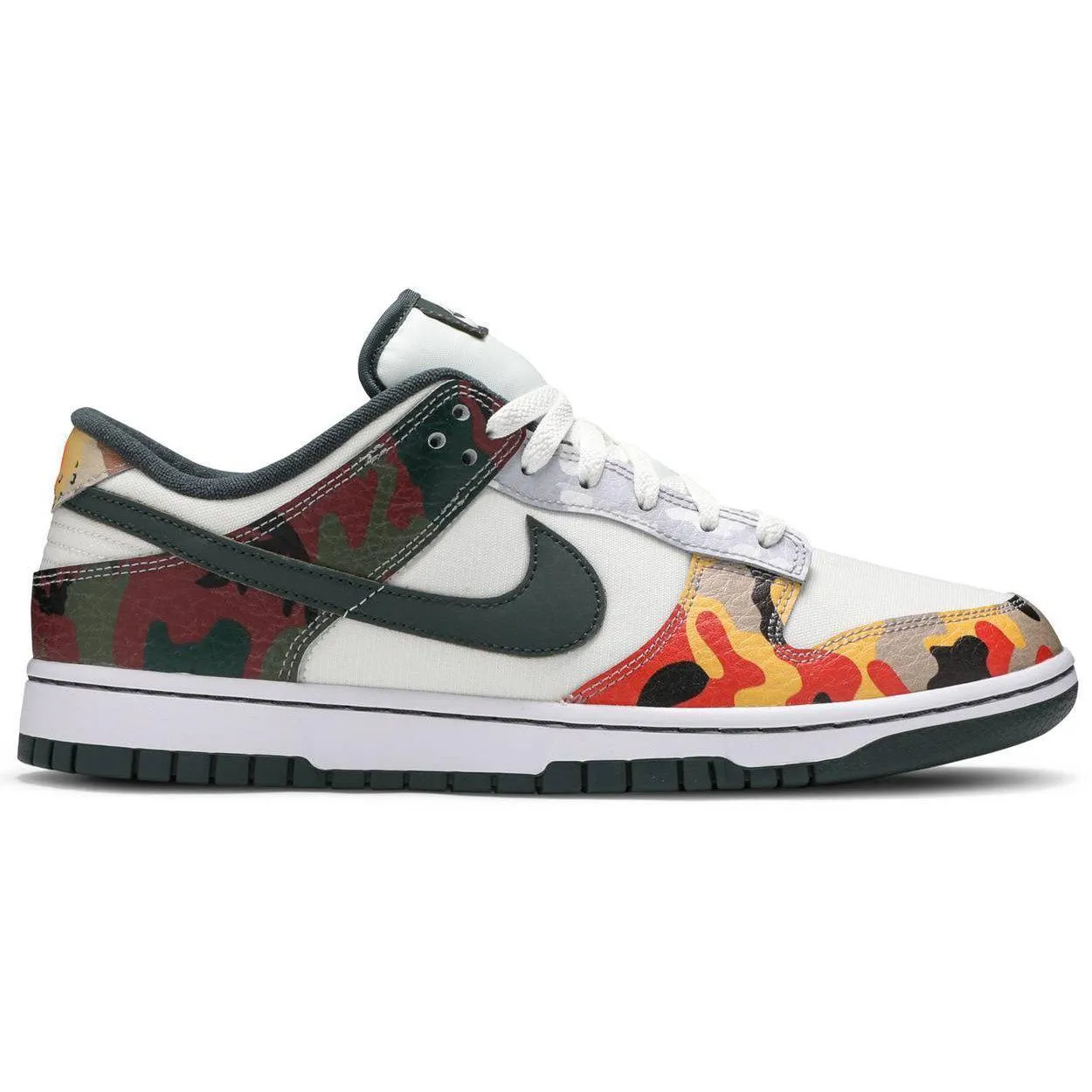 Nike Dunk Low SE 'Multi Camo'