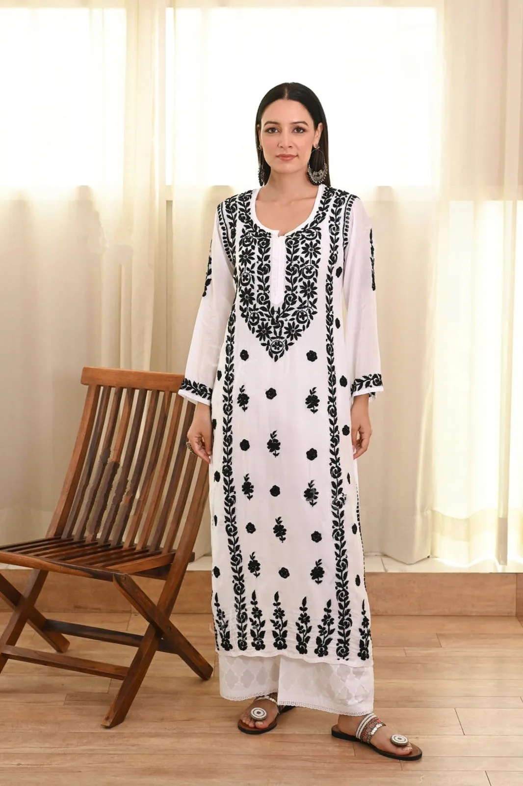 Pratha 3D Chikankari Muslin Kurta