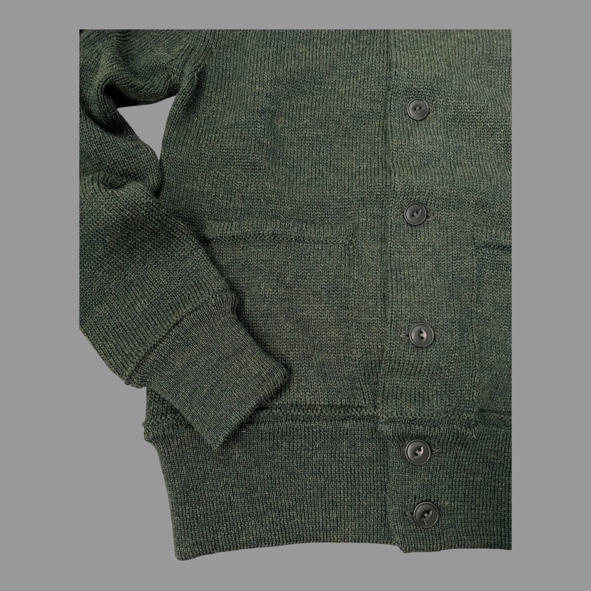 THE EXPLORER CARDIGAN - HEATHER GREEN